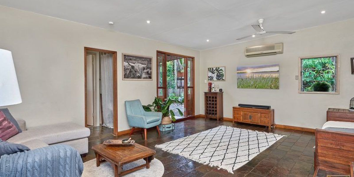 39 Machans Street, Machans Beach, QLD 4878 AUS