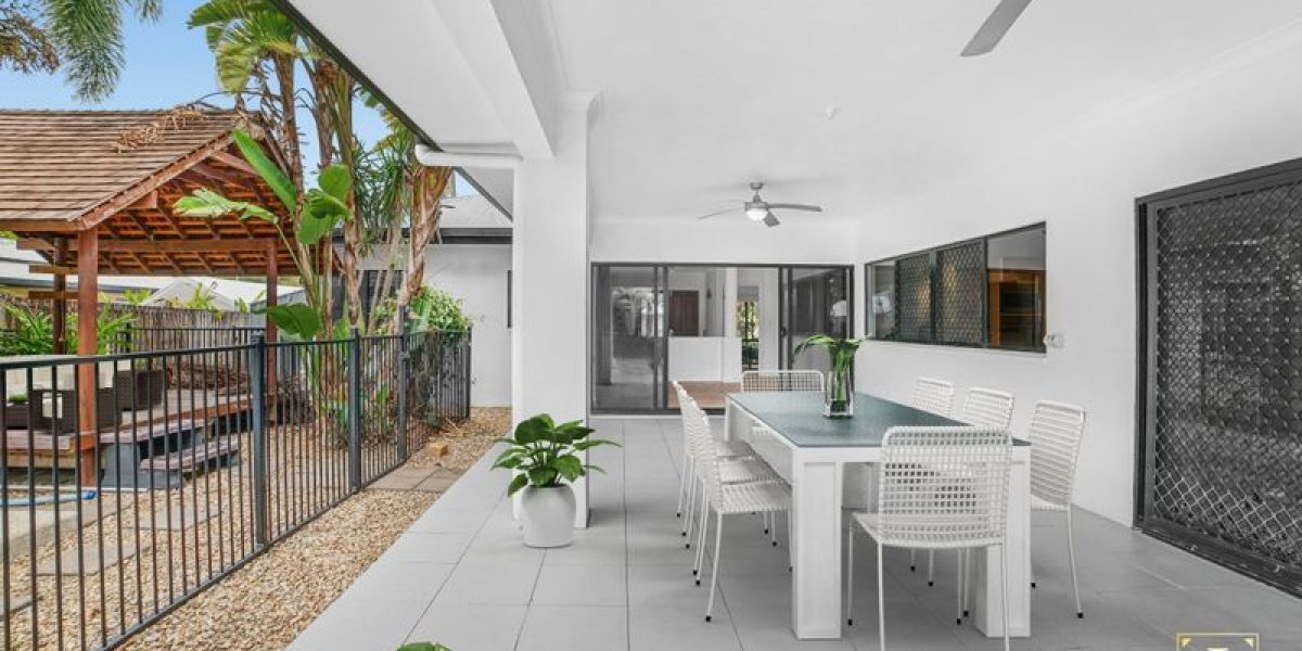 16 Moore Road, Kewarra Beach, QLD 4879 AUS