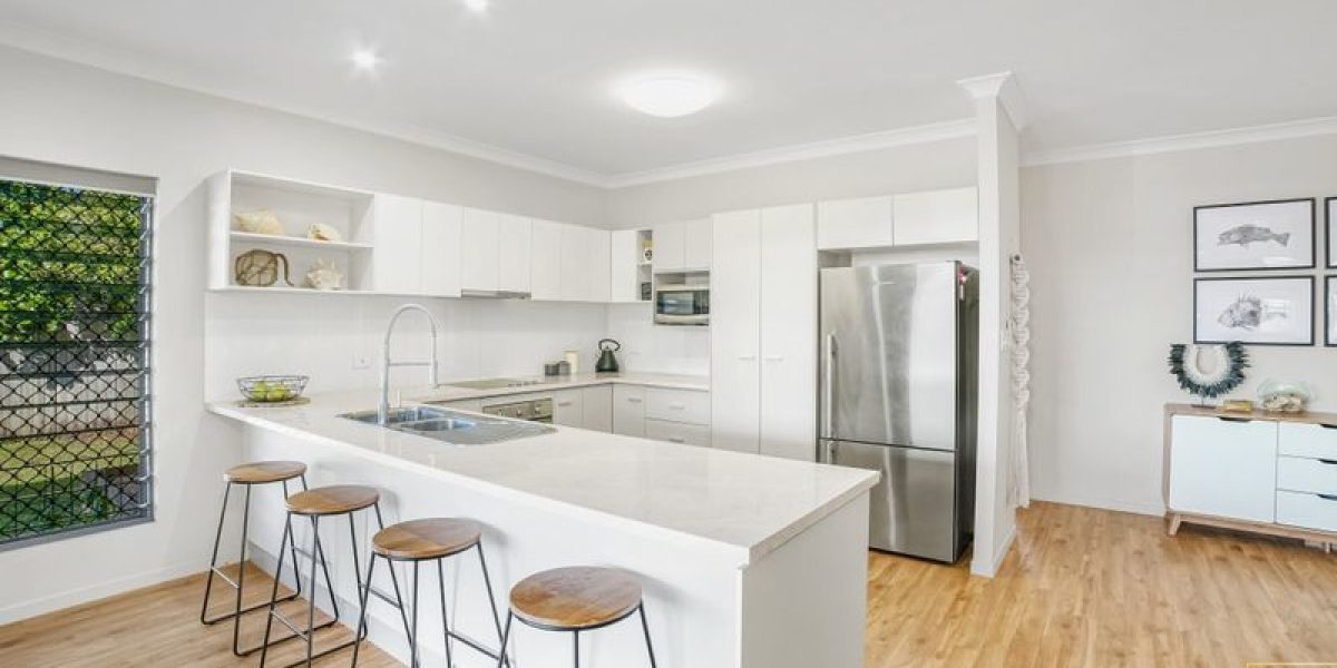 35 Fossilbrook Bend, Trinity Park, QLD 4879 AUS