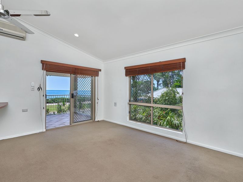 1/39 Arlington Esplanade, Clifton Beach, QLD 4879 AUS