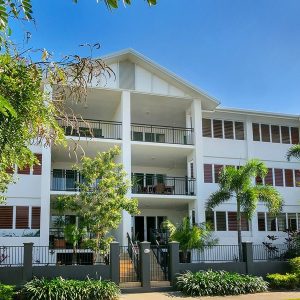 2/16-18 Smith Street, Cairns North, QLD 4870 AUS