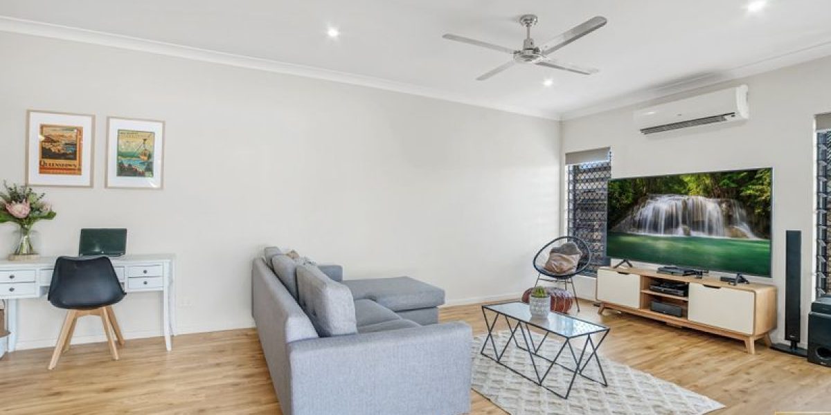 35 Fossilbrook Bend, Trinity Park, QLD 4879 AUS