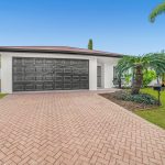 11 Bronte Close, Kewarra Beach, QLD 4879 AUS