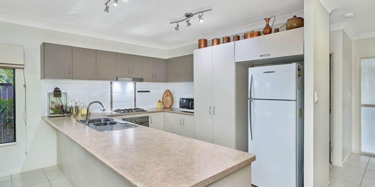 17 Seaways Street, Trinity Beach, QLD 4879 AUS