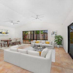 16 Moore Road, Kewarra Beach, QLD 4879 AUS