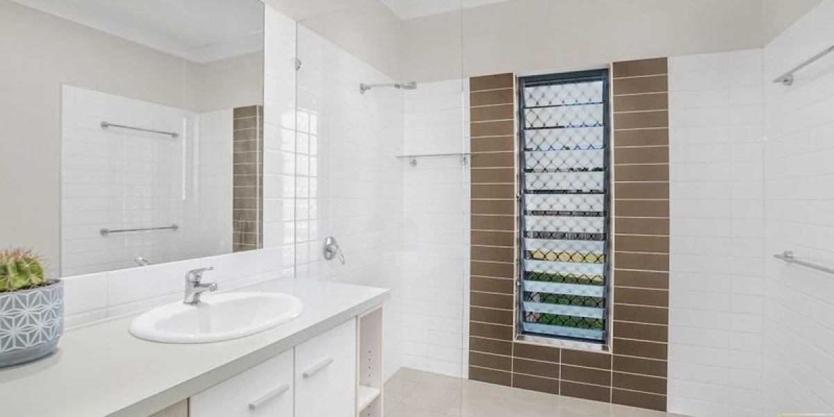 35 Fossilbrook Bend, Trinity Park, QLD 4879 AUS