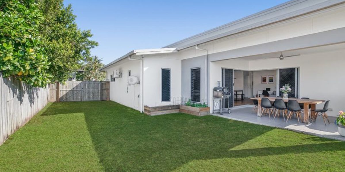 35 Fossilbrook Bend, Trinity Park, QLD 4879 AUS