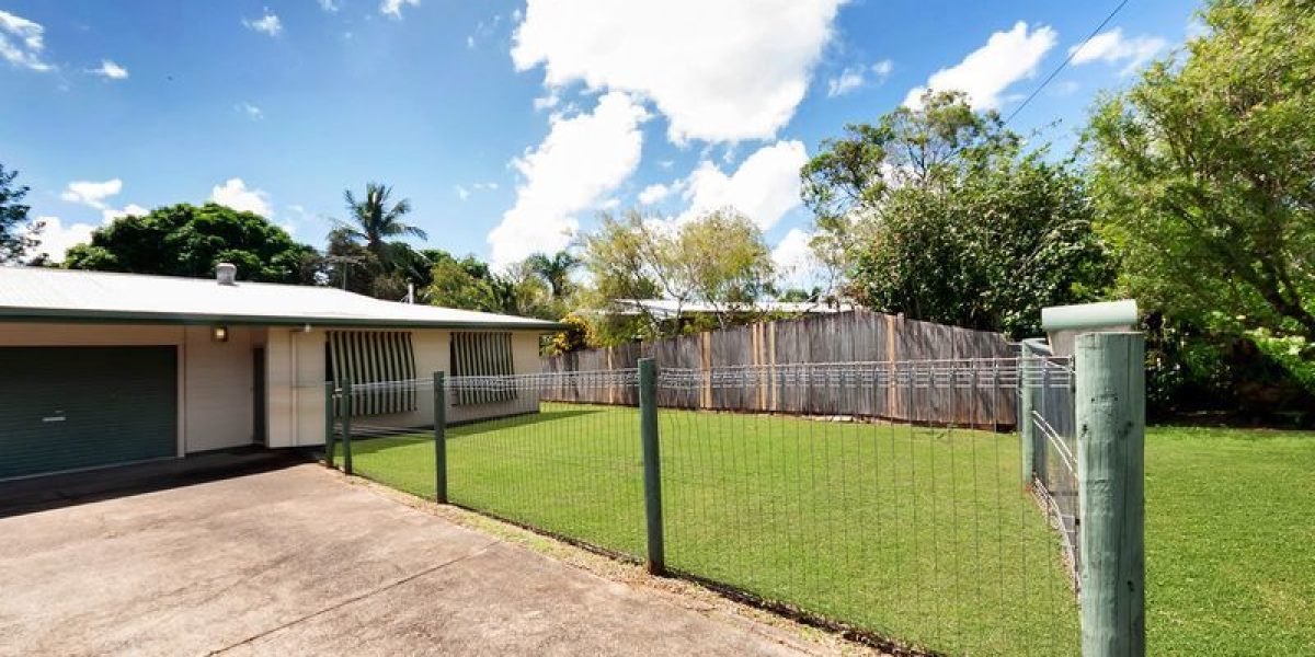 2/2 Pearl Close, Bayview Heights, QLD 4868 AUS