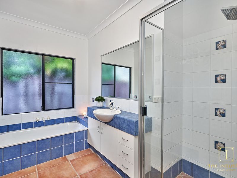 16 Moore Road, Kewarra Beach, QLD 4879 AUS