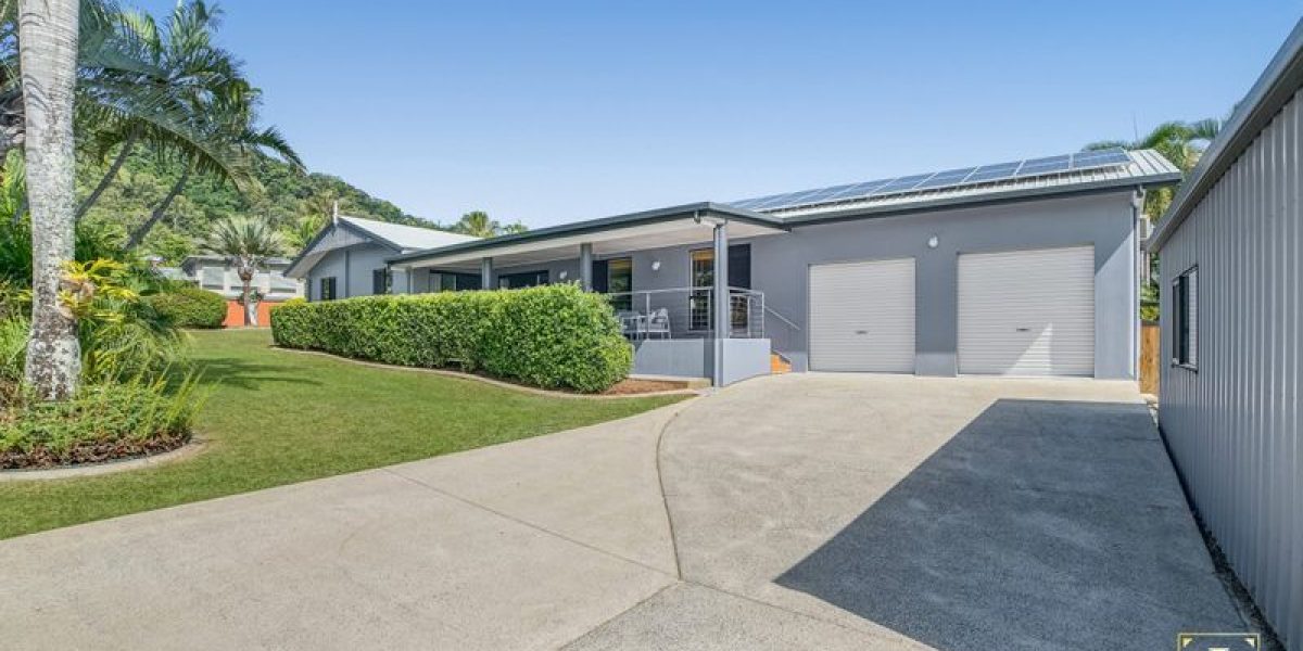 11-13 Kitava Street, Trinity Beach, QLD 4879 AUS