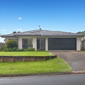 1 Celtis Close, Redlynch, QLD 4870 AUS