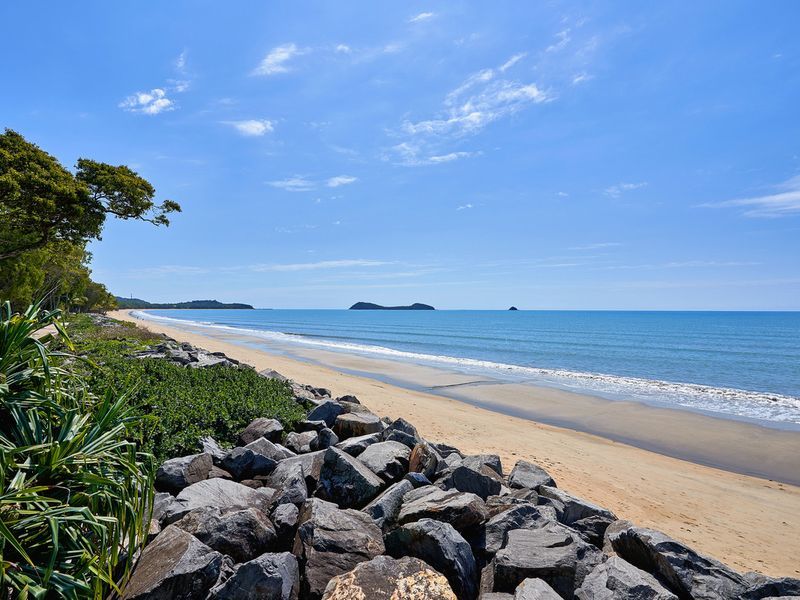 1/39 Arlington Esplanade, Clifton Beach, QLD 4879 AUS