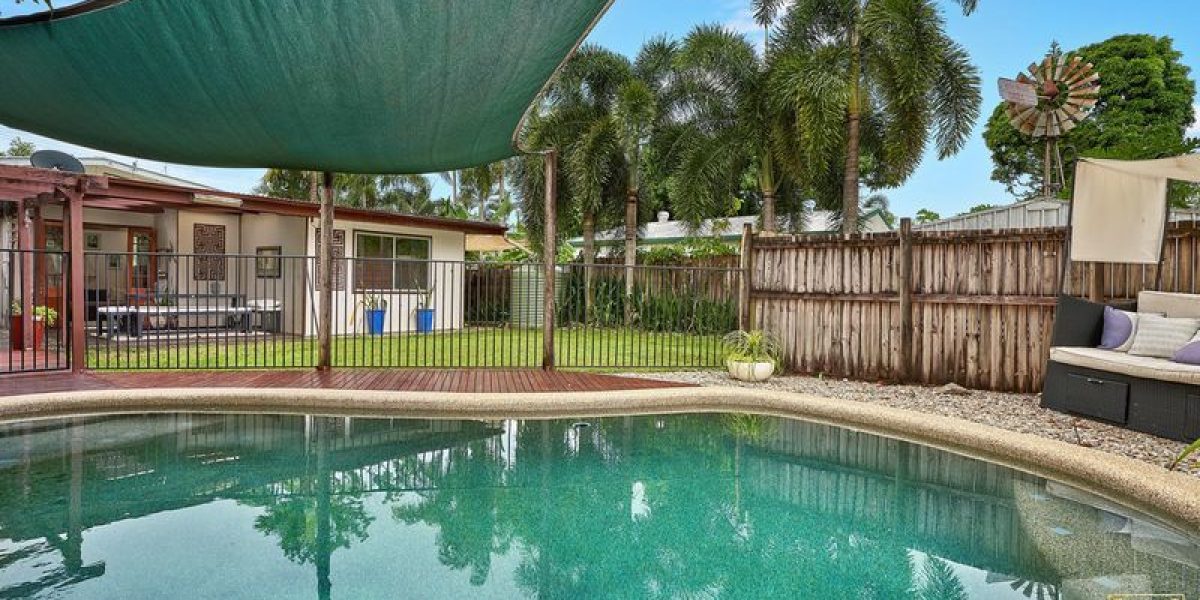 39 Machans Street, Machans Beach, QLD 4878 AUS