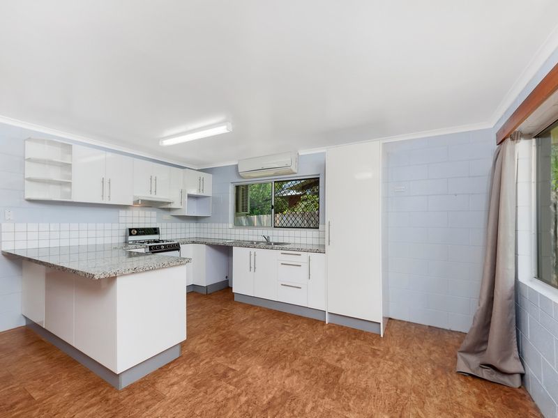 2/2 Pearl Close, Bayview Heights, QLD 4868 AUS