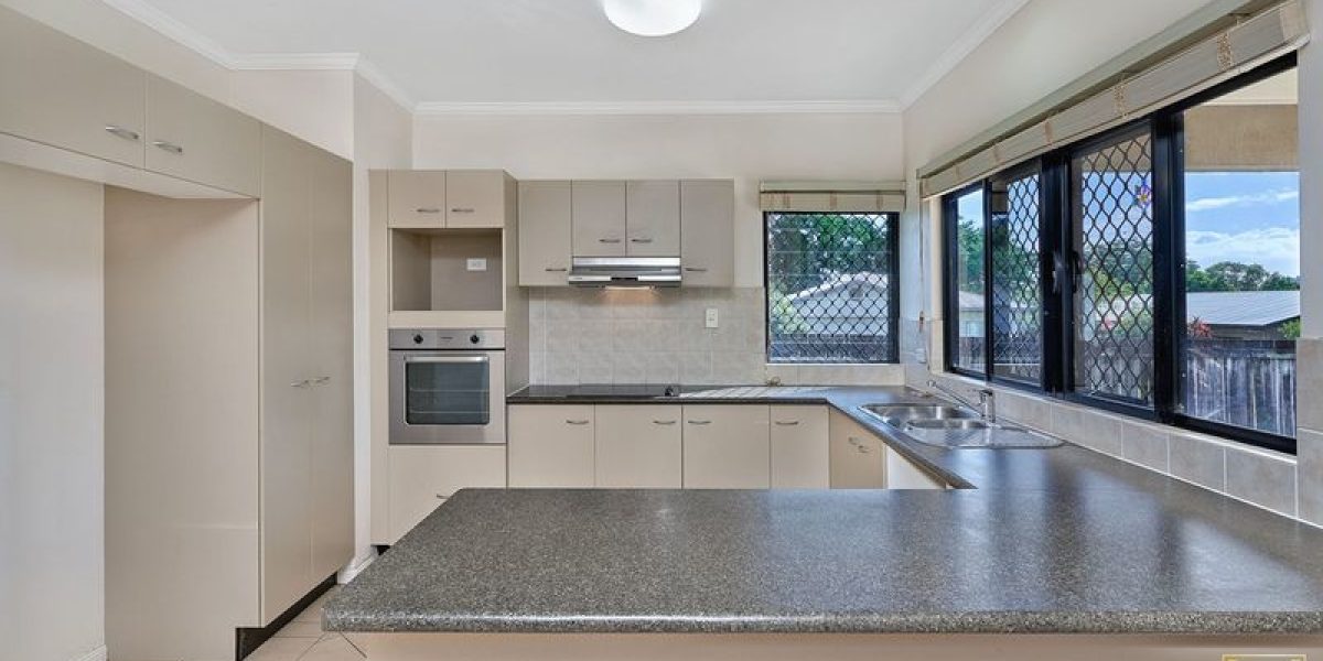 1 Celtis Close, Redlynch, QLD 4870 AUS