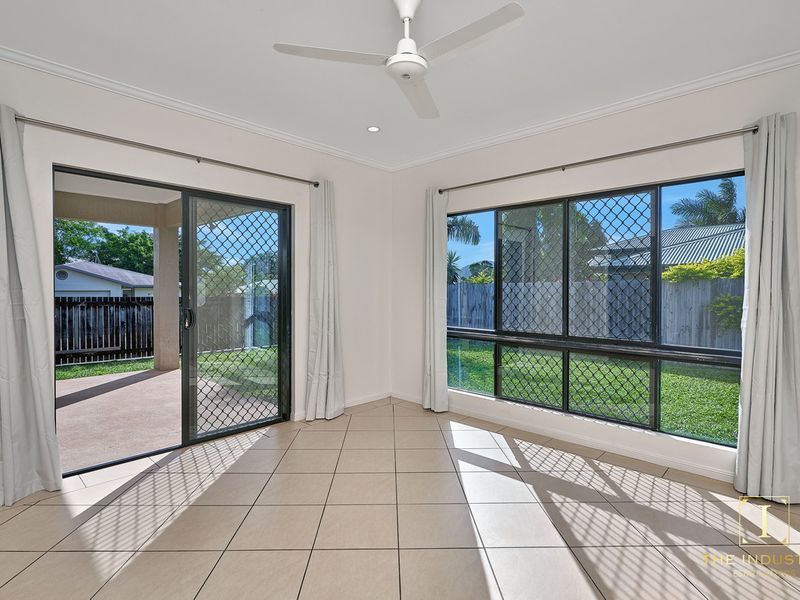 1 Celtis Close, Redlynch, QLD 4870 AUS