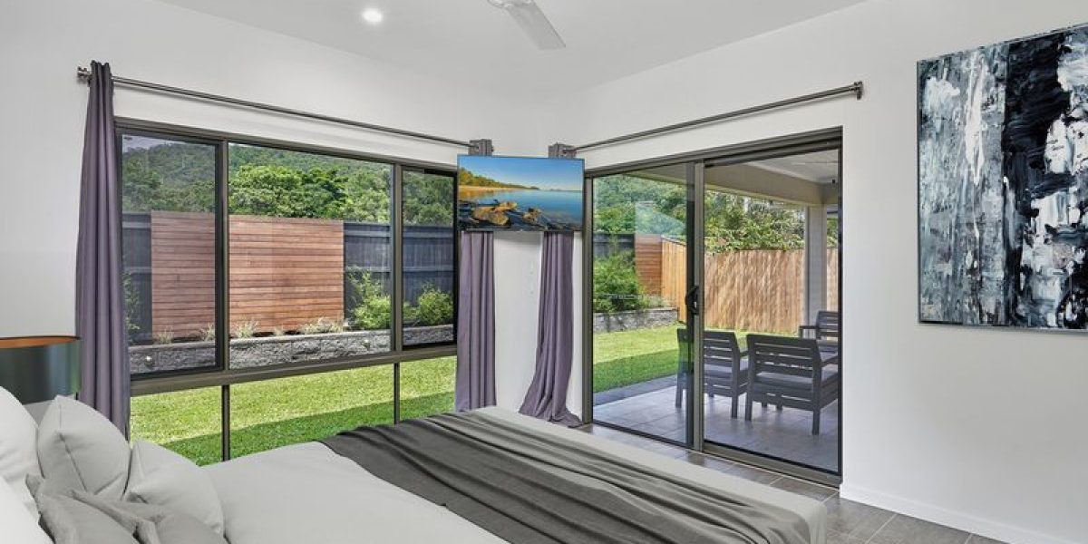 5 Midship Street, Trinity Beach, QLD 4879 AUS