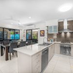 10 Como Close, Kewarra Beach, QLD 4879 AUS