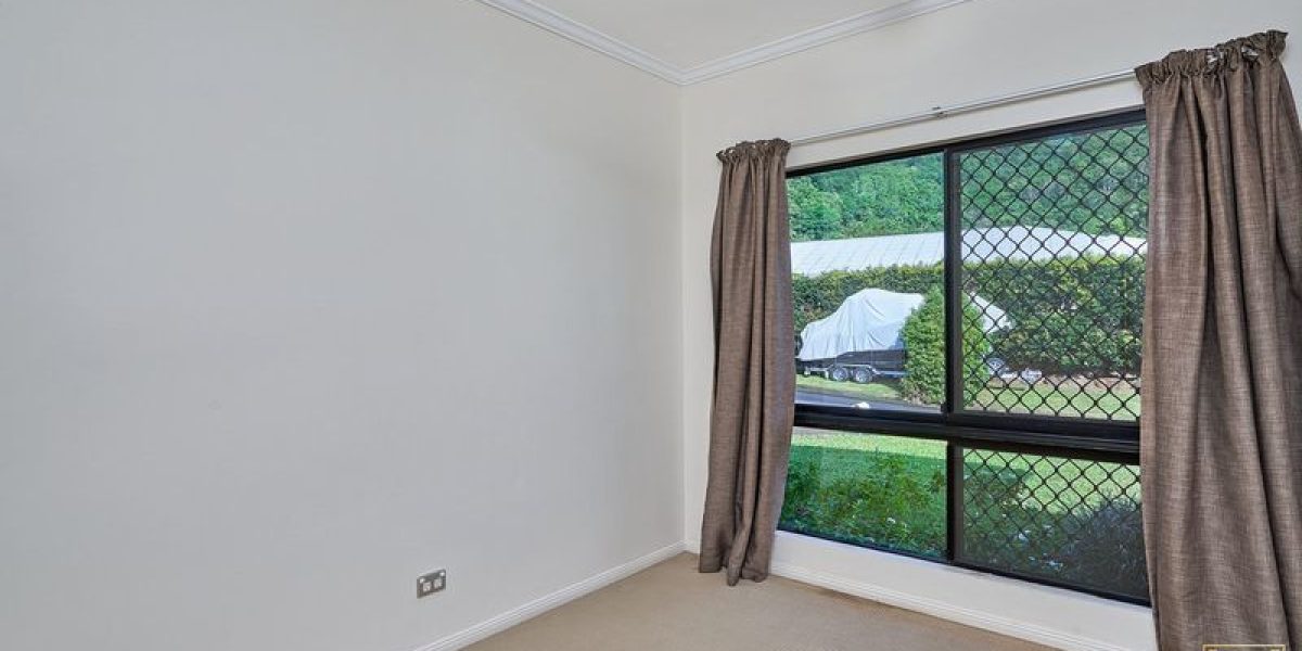 1 Celtis Close, Redlynch, QLD 4870 AUS
