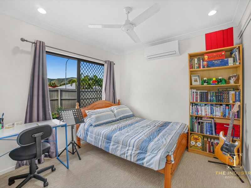 10 Como Close, Kewarra Beach, QLD 4879 AUS