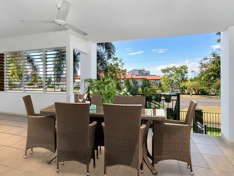 2/16-18 Smith Street, Cairns North, QLD 4870 AUS