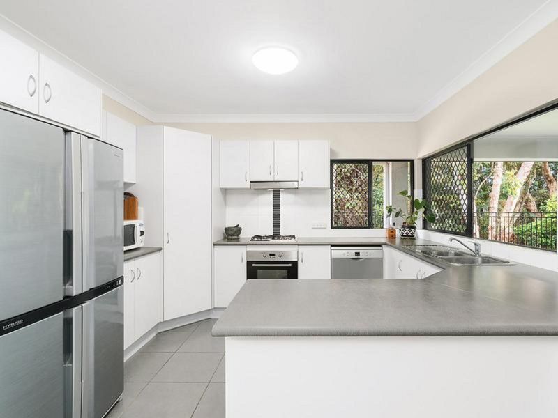 4 Petrie Close, Kewarra Beach, QLD 4879 AUS