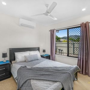 10 Como Close, Kewarra Beach, QLD 4879 AUS