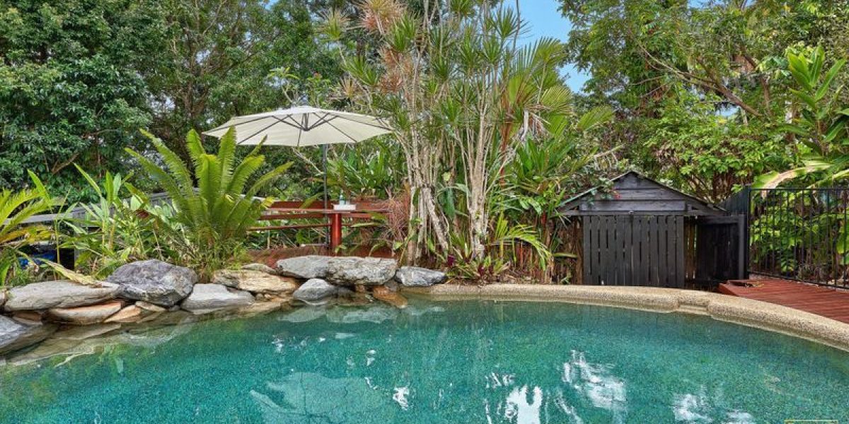 14 Andrew Street, Stratford, QLD 4870 AUS