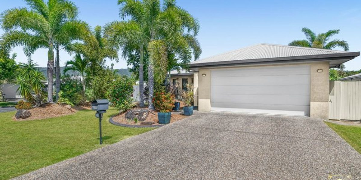 10 Como Close, Kewarra Beach, QLD 4879 AUS