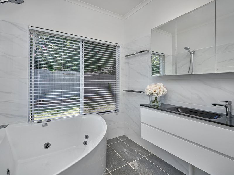 44 Rudder Close, Clifton Beach, QLD 4879 AUS