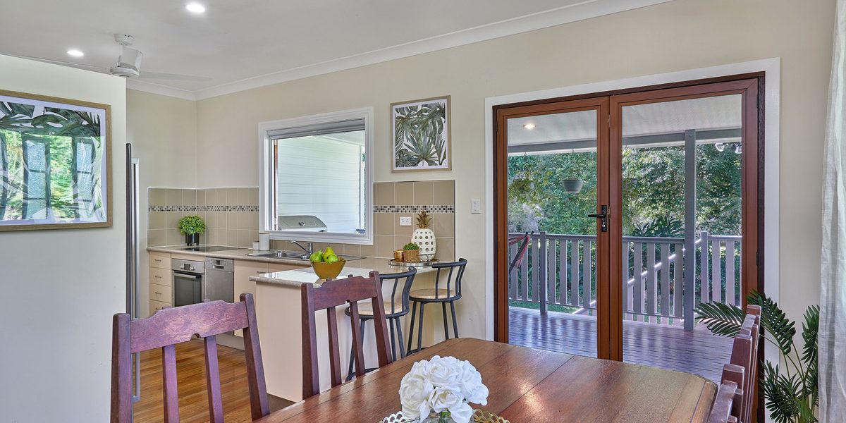 15 Old Smithfield Road, Freshwater, QLD 4870 AUS