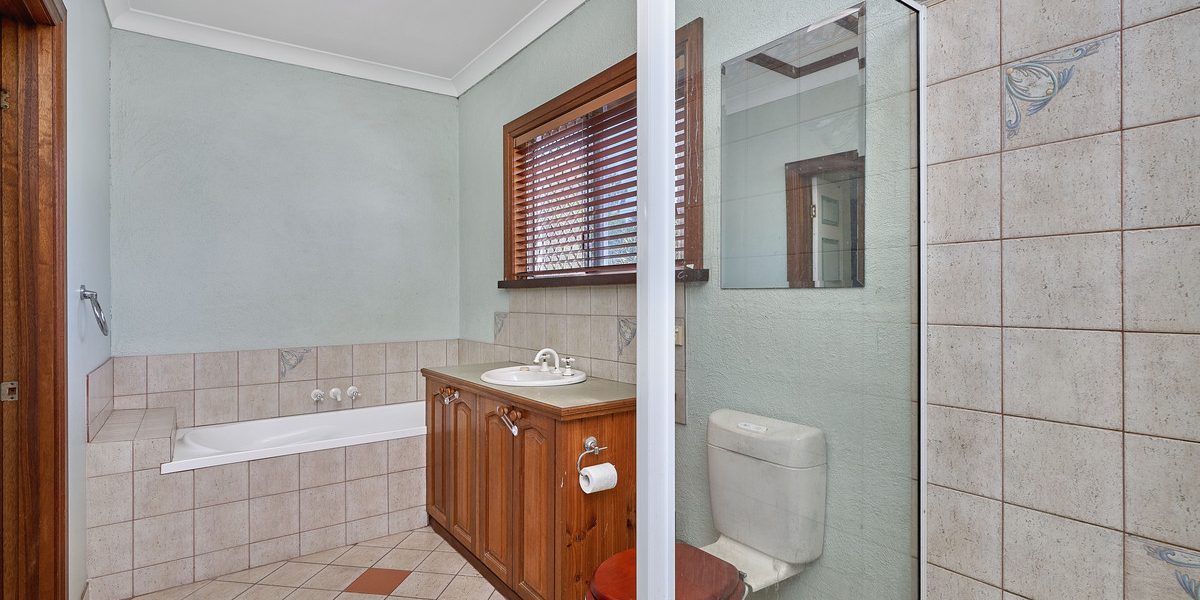 33 Lae Street, Trinity Beach, QLD 4879 AUS