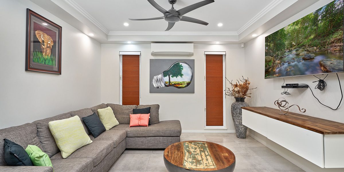27 WHIPBIRD Drive, Smithfield, QLD 4878 AUS