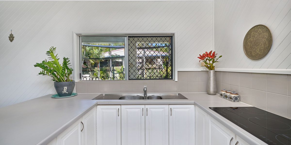 21 Rudder Street, Clifton Beach, QLD 4879 AUS