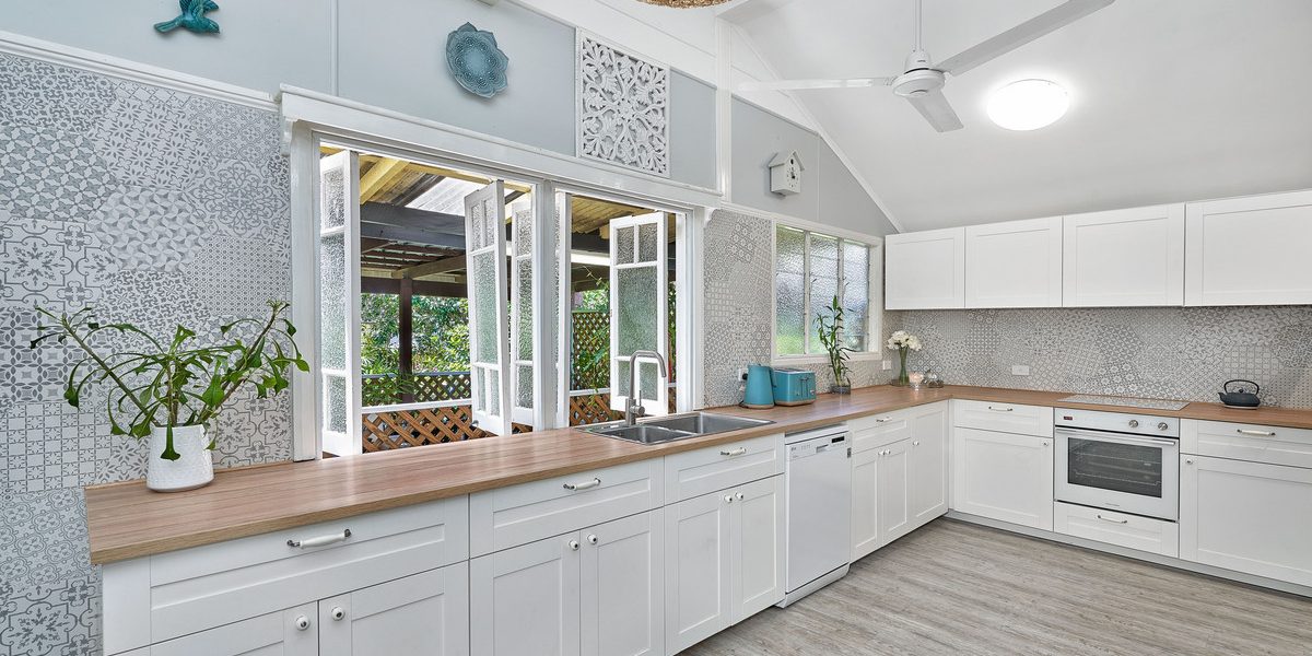 35 James Street, Manunda, QLD 4870 AUS