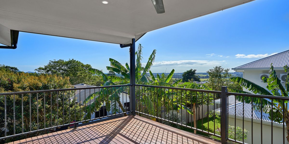 87 Daphne Drive, Redlynch, QLD 4870 AUS