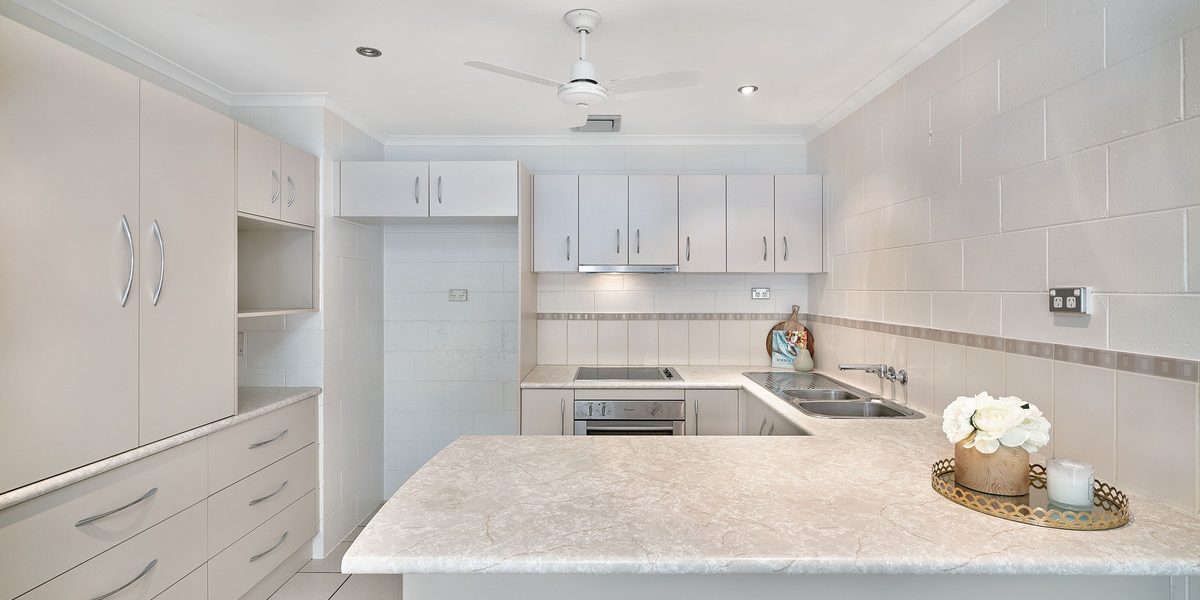 2/71-73 Woodward Street, Edge Hill, QLD 4870 AUS