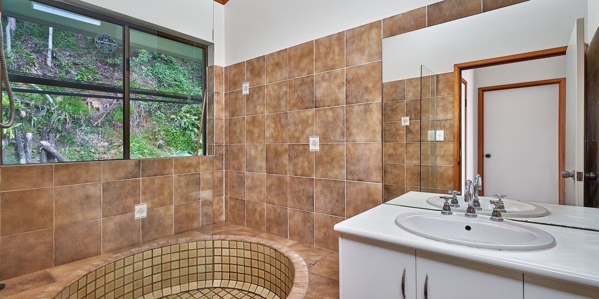 13 Panoramic Place, Whitfield, QLD 4870 AUS