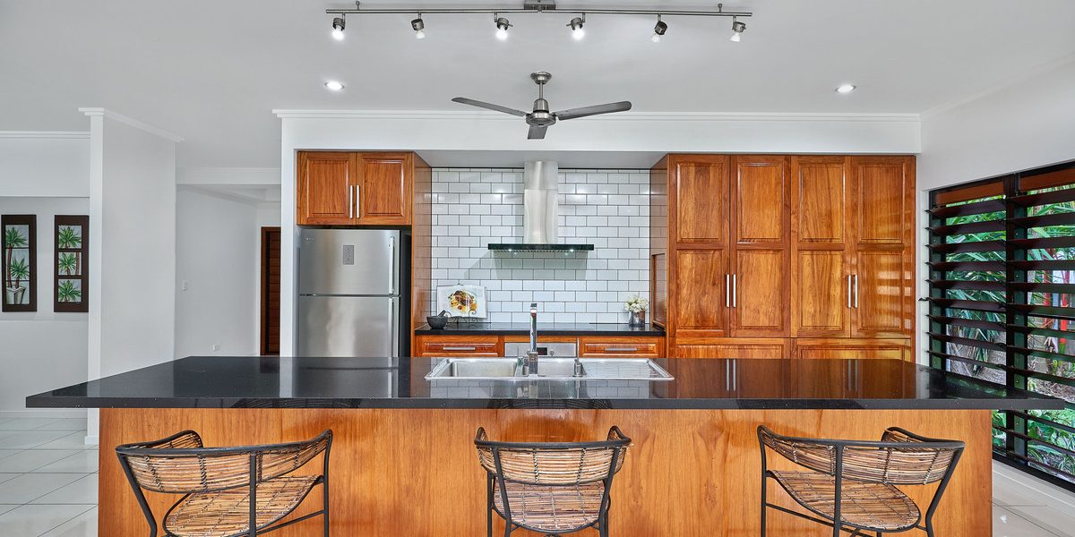 20 Megalong Close, Smithfield, QLD 4878 AUS