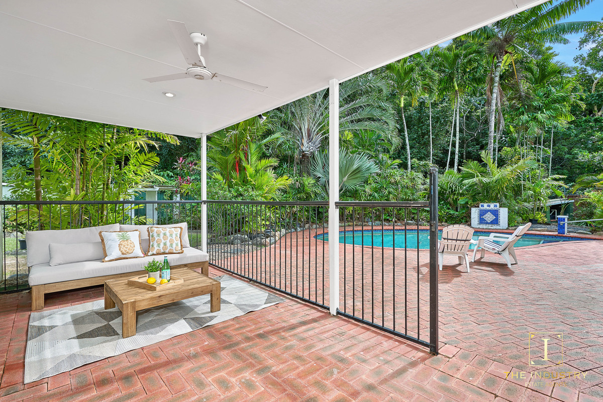 4 Lena Close, Clifton Beach, QLD 4879 AUS