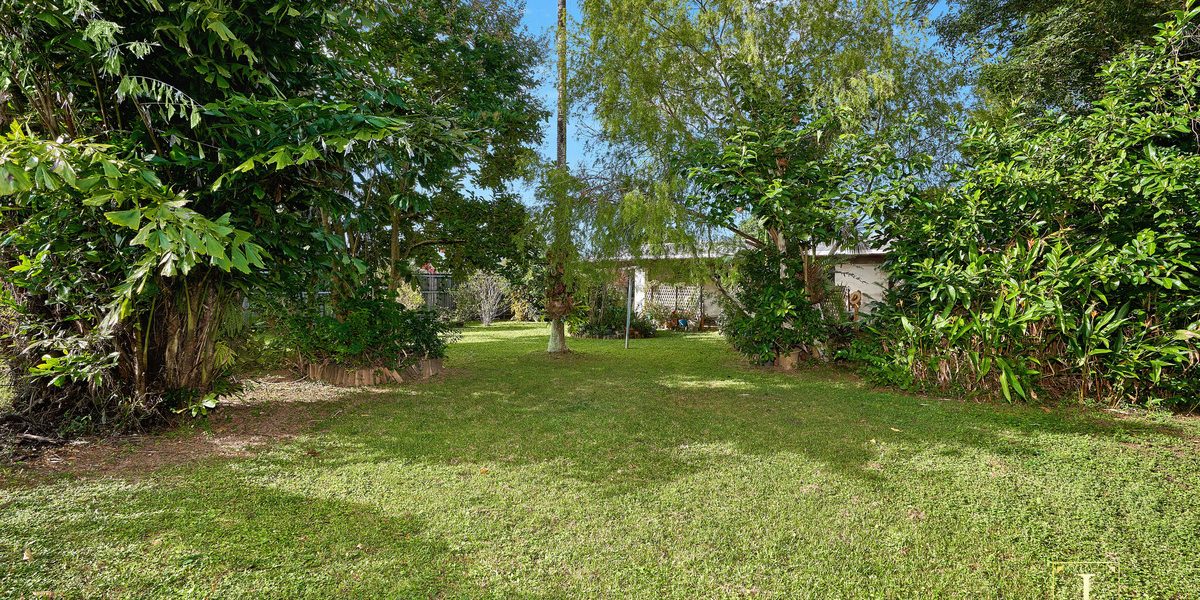 4 Walnut Close, Manoora, QLD 4870 AUS