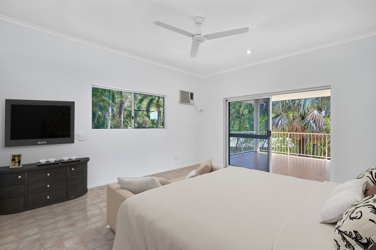 13-15 Lark Close, Clifton Beach, QLD 4879 AUS