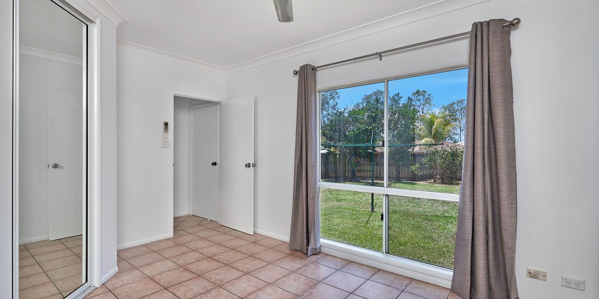 8 Collett Close, Kewarra Beach, QLD 4879 AUS