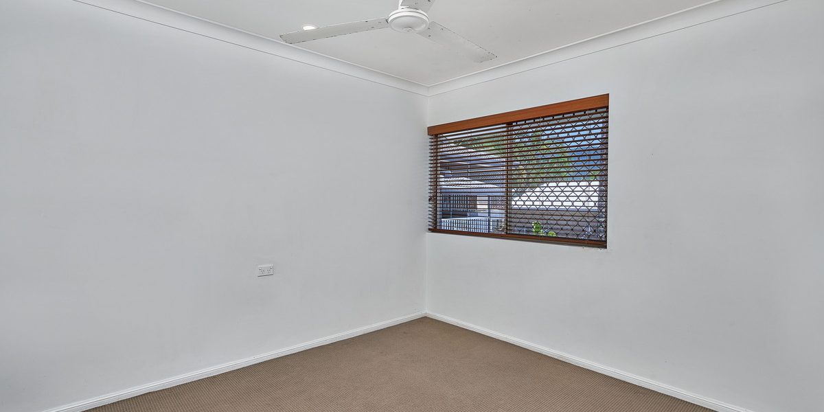1/39 Arlington Esplanade, Clifton Beach, QLD 4879 AUS