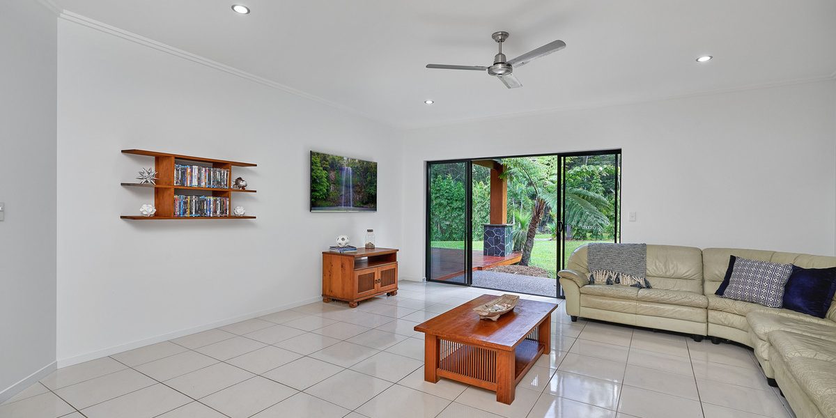20 Megalong Close, Smithfield, QLD 4878 AUS