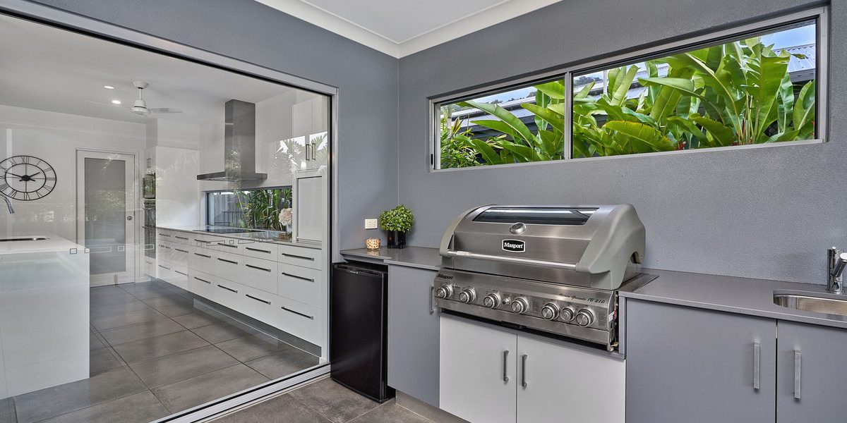 43 Mackerras Street, Redlynch, QLD 4870 AUS