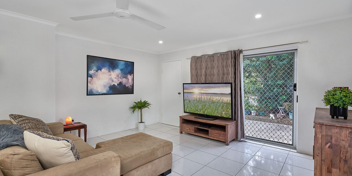 27 Yurongi Street, Caravonica, QLD 4878 AUS