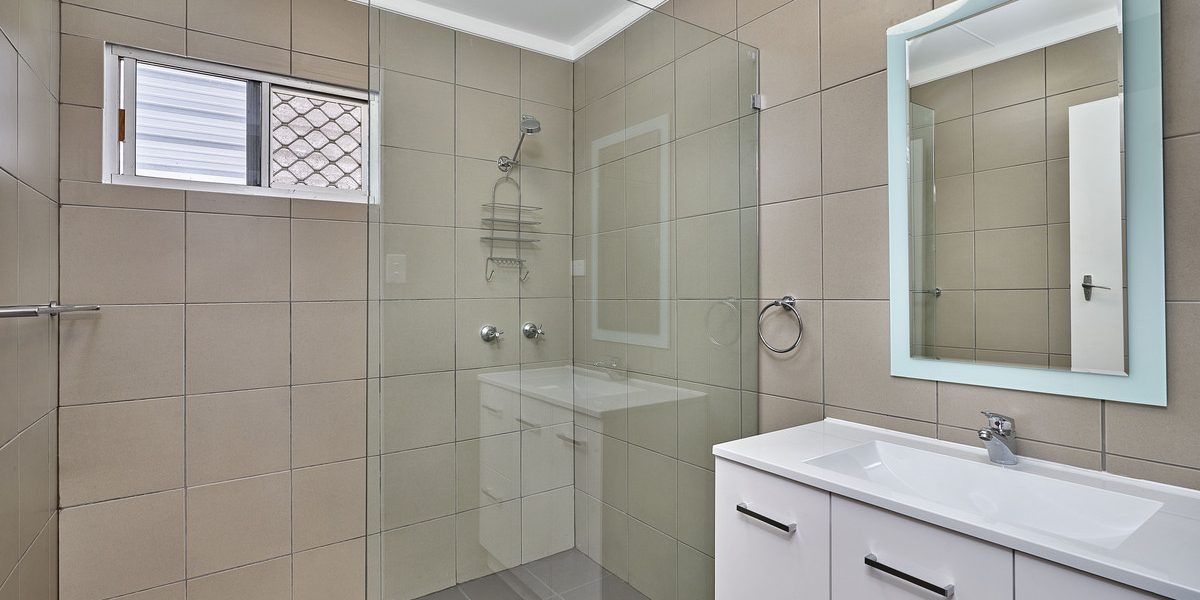 87-89 Mayers Street, Manoora, QLD 4870 AUS