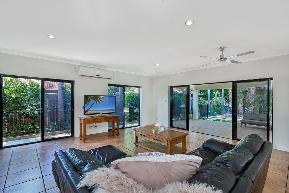 20 Batt Street, Clifton Beach, QLD 4879 AUS