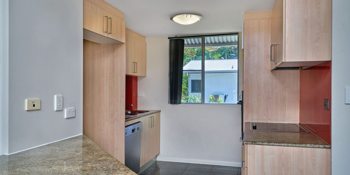 8/242 Grafton Street, Cairns North, QLD 4870 AUS
